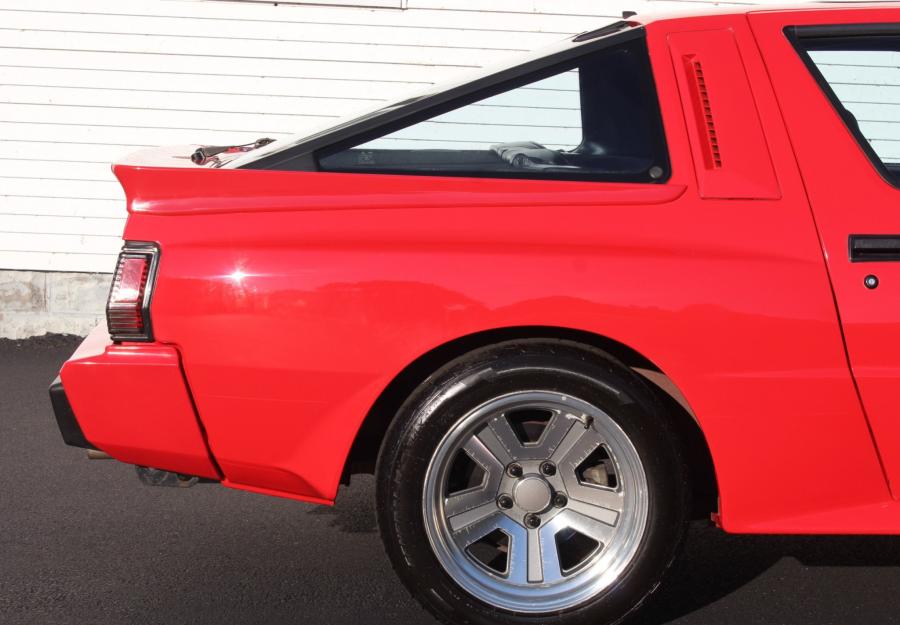 Детали экстерьера Chrysler Conquest TSi 1987 года  (фото 17 из 137)